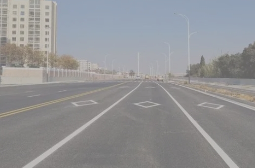 雨季道路標(biāo)線維護(hù)攻略，減少交通事故風(fēng)險(xiǎn)