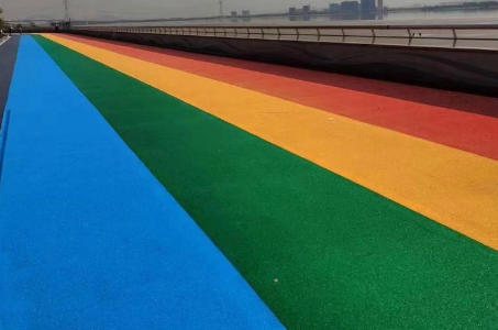 十堰恐龍化工道路標(biāo)線涂料施工需注意哪些要點(diǎn)？如何提升耐用性？